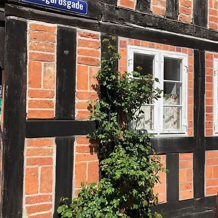 Madam Bundsens Huse Nyaraló