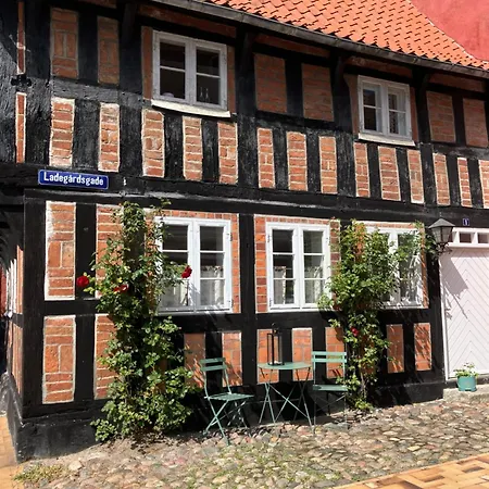 Madam Bundsens Huse Сasa de vacaciones Assens